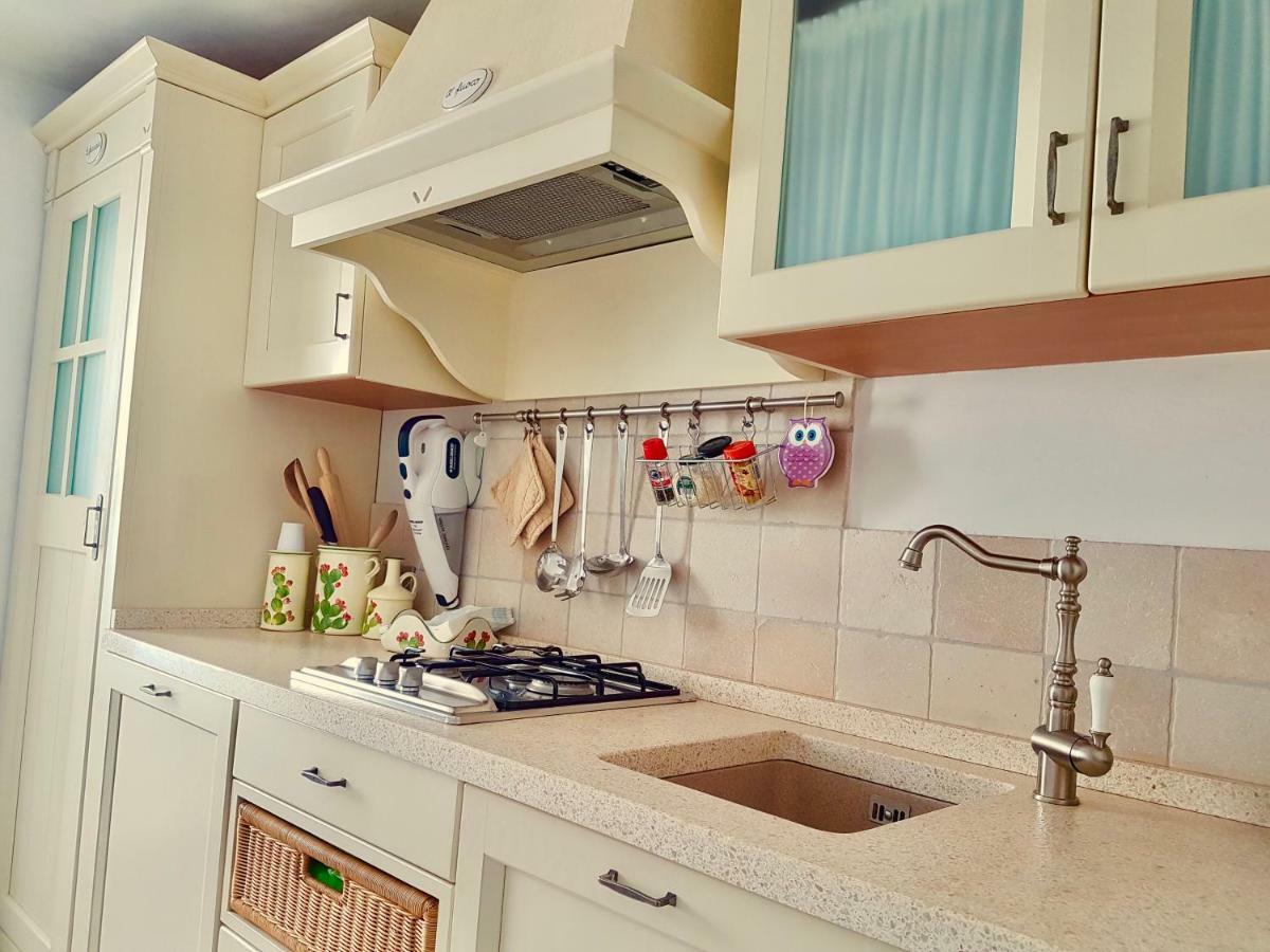 Dimora La Nicchia Hotel โปลีญาโนอามาเร ภายนอก รูปภาพ
