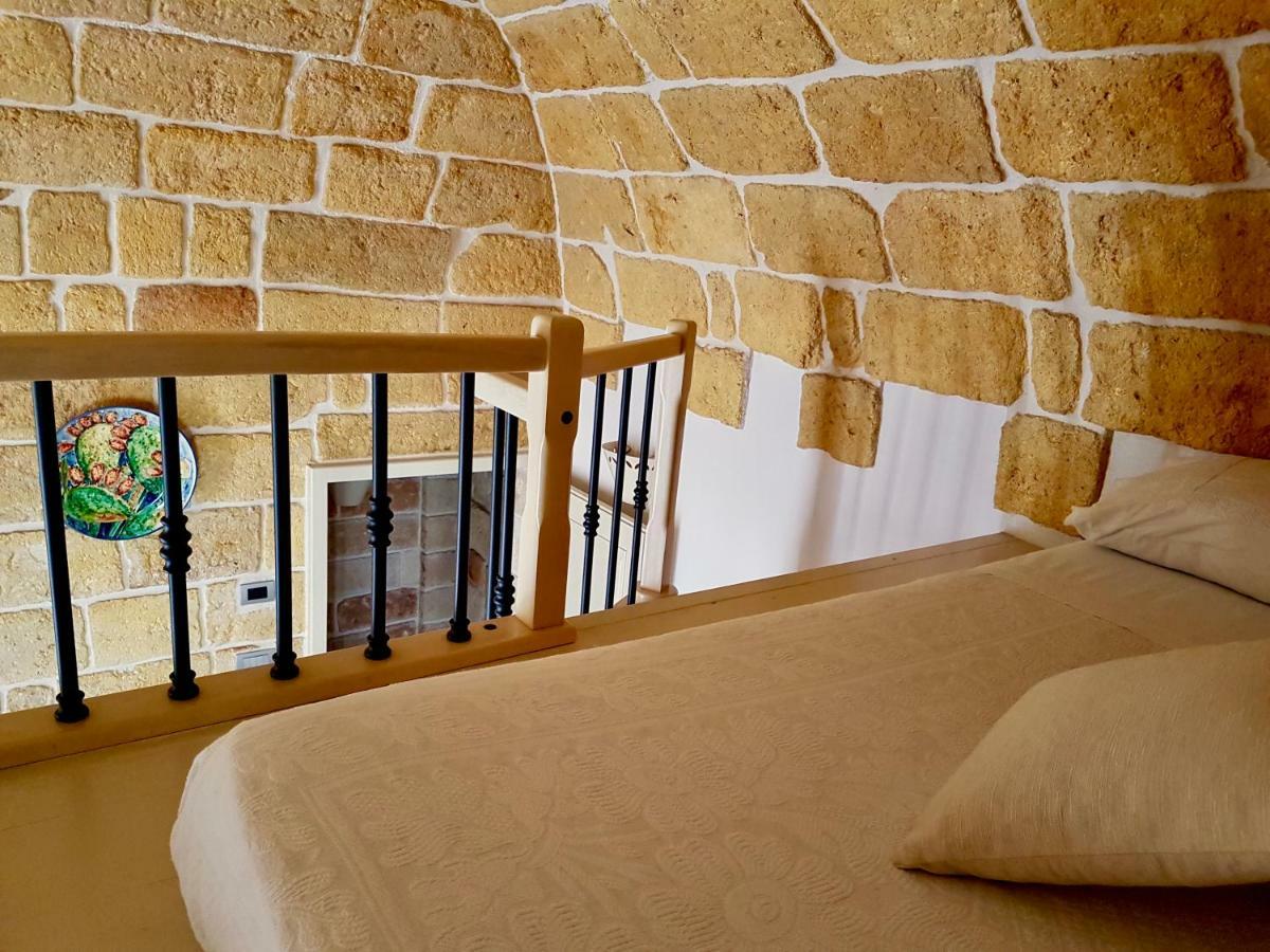 Dimora La Nicchia Hotel โปลีญาโนอามาเร ภายนอก รูปภาพ